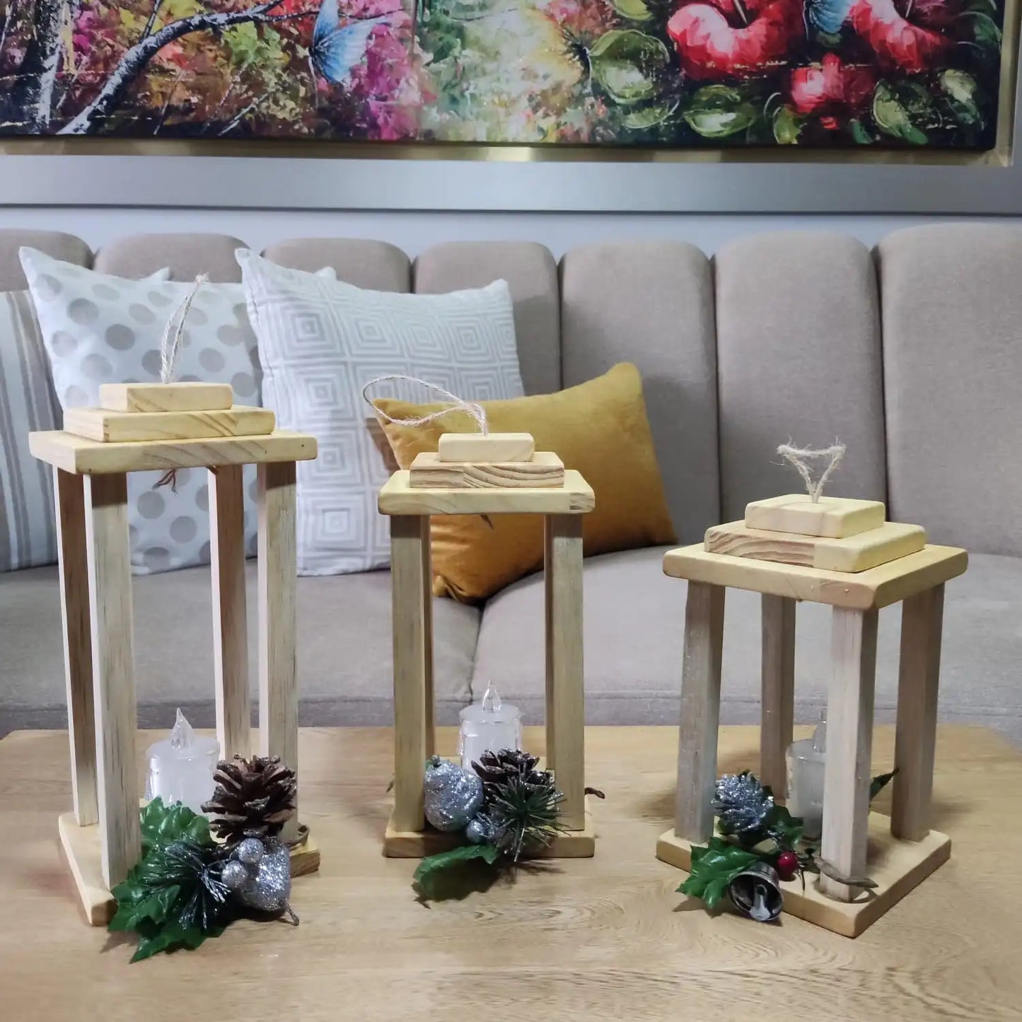COMBO 3 FAROLES® EN MADERA 🎁 LLEVA COMO REGALO 3 VELAS LED.
