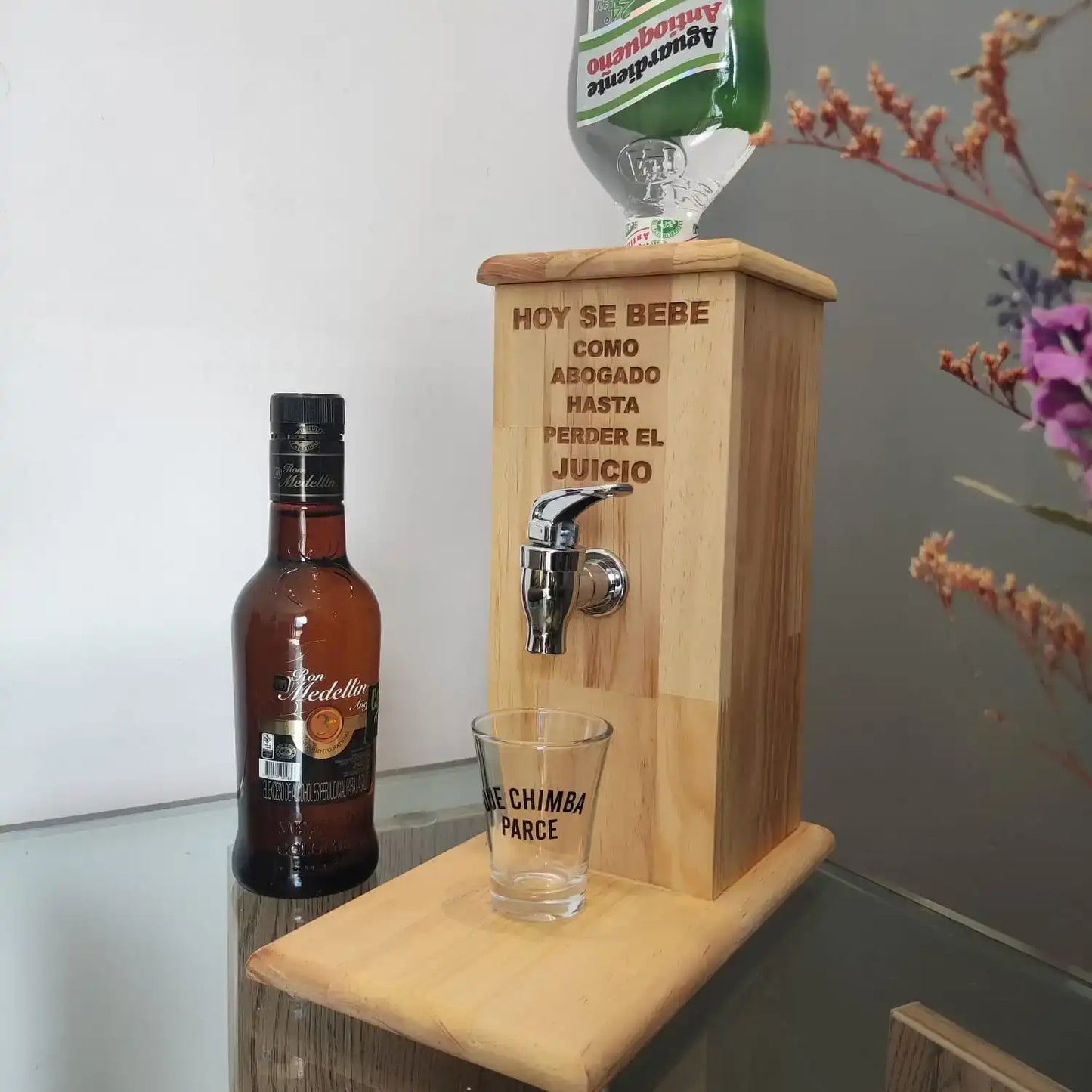 DISPENSADOR DE LICOR© MADERA DE ALTA CALIDAD-Un Lujo para tus Reuniones Familiares