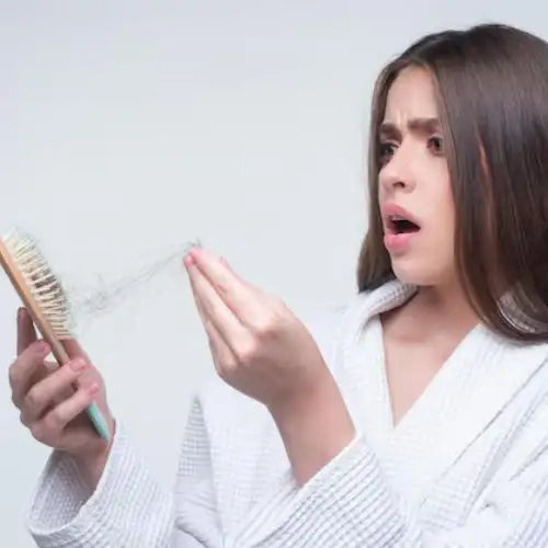 Dermatólogo experto revela método clínico para detener la caída del cabello en 21 días, sin medicamentos ni trasplantes. KIT SUERO+🎁SHAMPÚ DE BATANA™