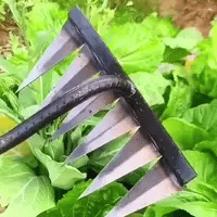 Herramienta multifuncional para el mantenimiento del suelo RASTRILLO DESHIERBE™