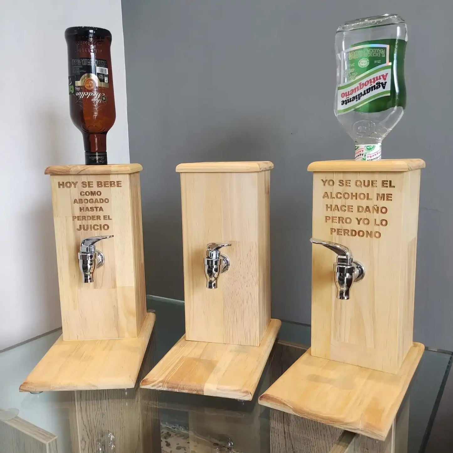 DISPENSADOR DE LICOR© MADERA DE ALTA CALIDAD-Un Lujo para tus Reuniones Familiares